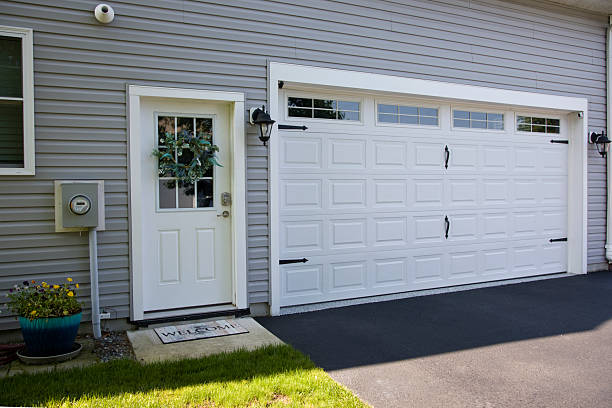 24/7 Emergency Garage Door Roller Replacement experts in Hamburg, AR